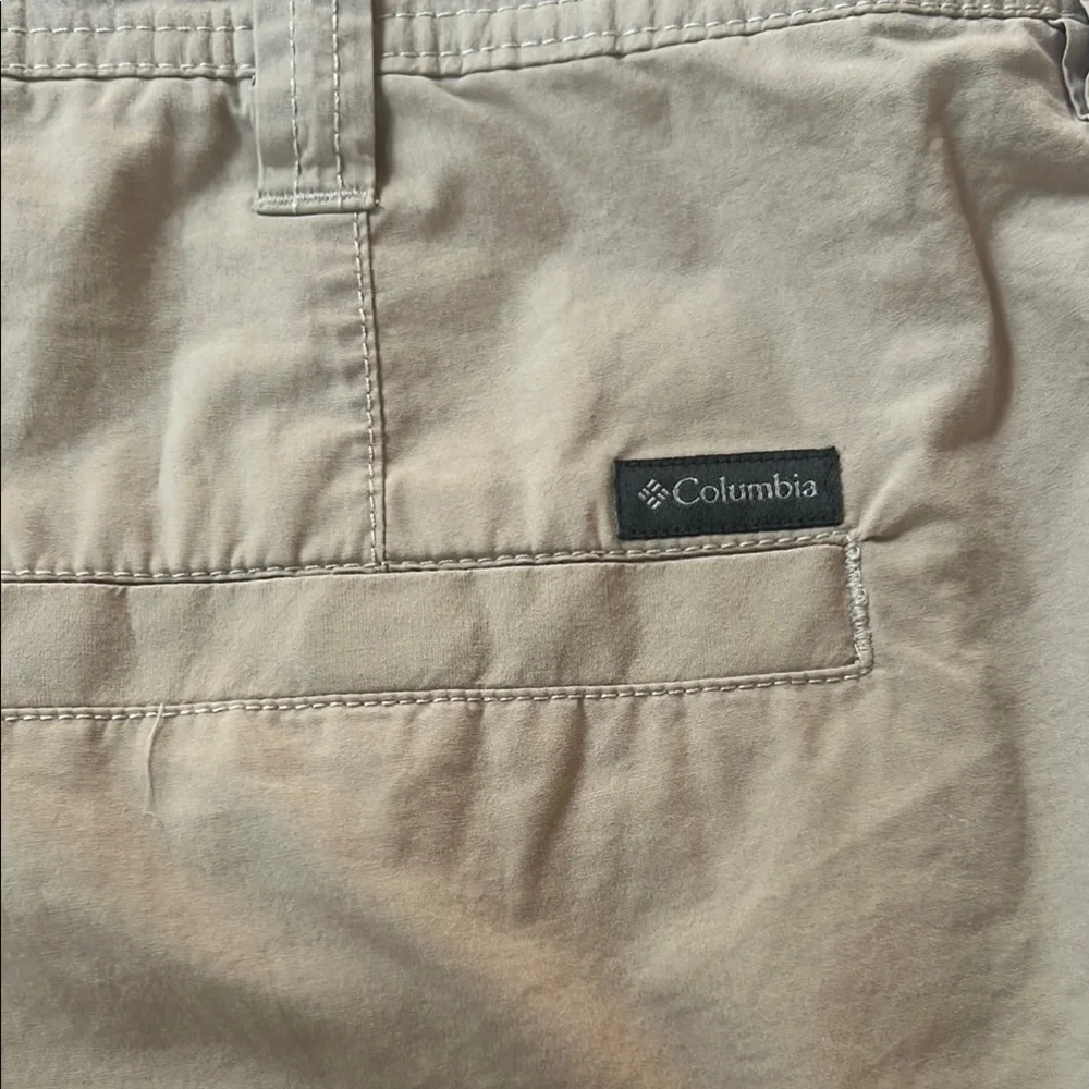 Columbia Tan Flat Front Shorts Lightweight Casual - Picture 6 of 8